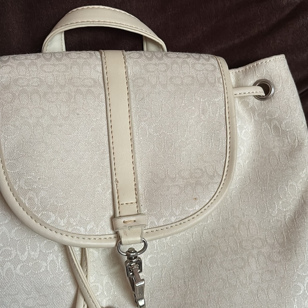 Great used condition ivory backpack - Picture 2 of 4